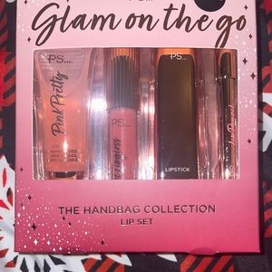 PS… Glam on the go